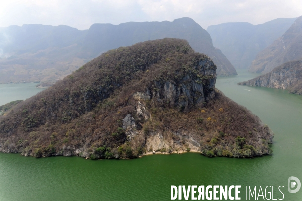 MEXIQUE: Etat du CHIAPPAS - Diversite naturelle, geograaphique, ethnographique et culturelle