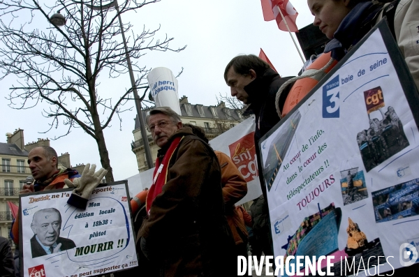 Manifestation contre le projet de loi de l audiovisuel public.