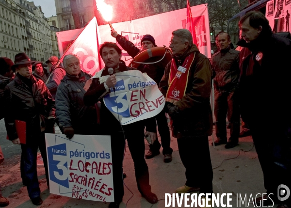 Manifestation contre le projet de loi de l audiovisuel public.