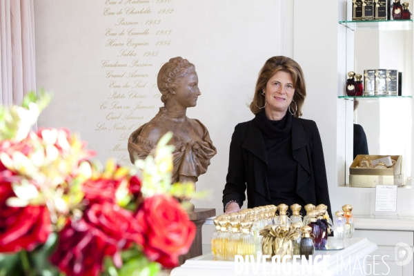 Brigitte Taittinger,  PDG des parfums Annick Goutal dans la boutique Annick Goutal, place Saint-Sulpice à Paris