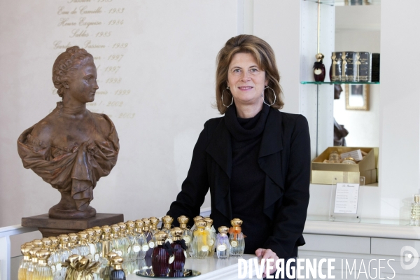 Brigitte Taittinger,  PDG des parfums Annick Goutal dans la boutique Annick Goutal, place Saint-Sulpice à Paris