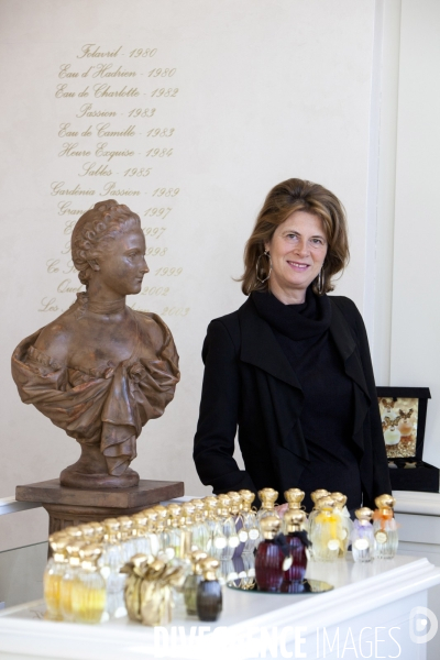 Brigitte Taittinger,  PDG des parfums Annick Goutal dans la boutique Annick Goutal, place Saint-Sulpice à Paris