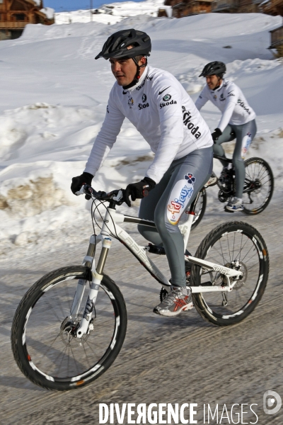 Le Team Skoda - Castrol avec Richard VIRENQUE, en VTT à l Alpe d Huez.
