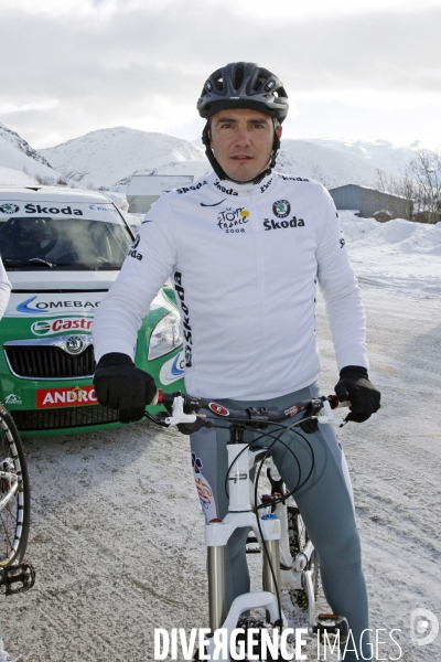 Le Team Skoda - Castrol avec Richard VIRENQUE, en VTT à l Alpe d Huez.