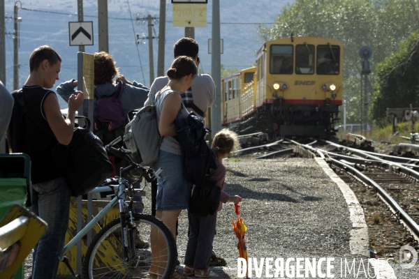 Balade en train Jaune