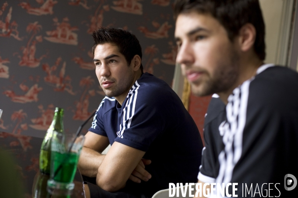 La famille Karabatic, réunie à Montpellier,  Nikola , capitaine de l équipe de France et de Montpellier de Handball et Luka son jeune frère, et leurs parents Branko et Radmila