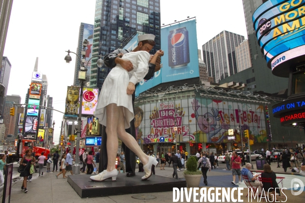 Statue:le baiser de times square/new york