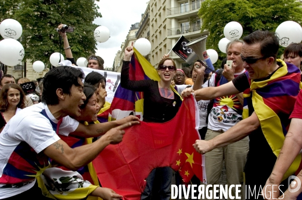 Manifestation contre la repression chinoise au Tibet.