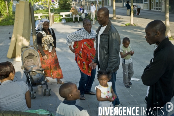Les sans-toit de la place de la fraternité.