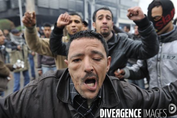 Manifestation et violence policiere a tunis