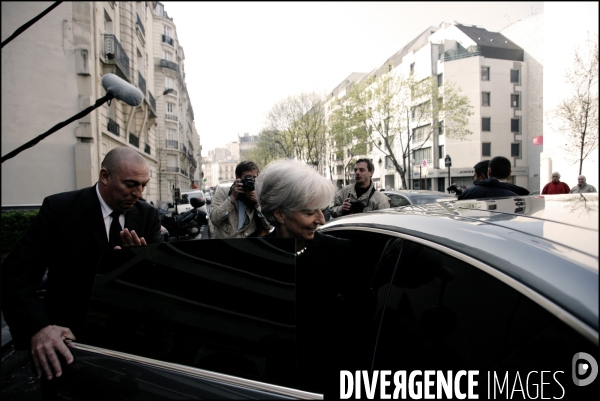 Christine Lagarde et Laurent Wauguiez visitant l entreprise des services a la personne  Maison et Services 