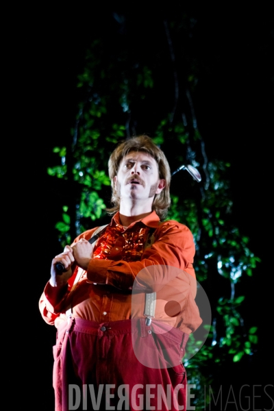 Bouli année zéro  de Fabrice Melquiot  mise en scène Emmanuel Demarcy-Mota