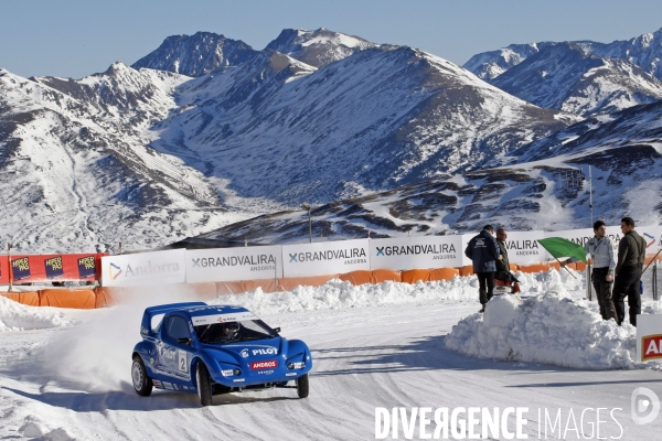 Nicolas et Alain PROST, sur la plus haute marche du podium, en Andorre.