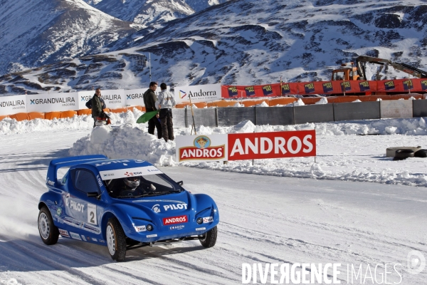 Nicolas et Alain PROST, sur la plus haute marche du podium, en Andorre.