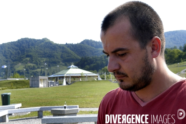 Memorial et cimetiere de SREBRENICA-POTOCARI