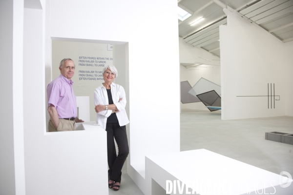 Françoise et Jean-Philippe Billarant ont installé leur collection d art dans un ancien silo, à Marines (77), près de Paris, et font visiter leur musée sur rendez-vous.