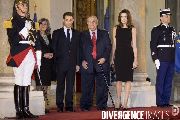 Nicolas Sarkozy et Carla Bruni-Sarkozy reçoivent le Président Irakien Jalal Talabani et son Epouse Hero Talabani pour un diner d Etat