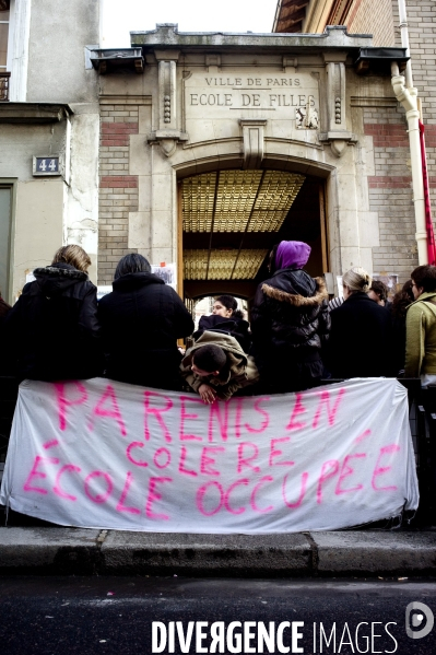 Mobilisés face au rectorat, les parents d élèves évitent la fermeture d une classe.
