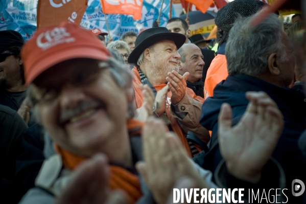 Manifestation intersyndicale contre le plan d austérité.