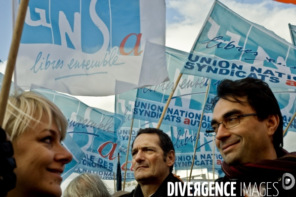 Manifestation intersyndicale contre le plan d austérité.