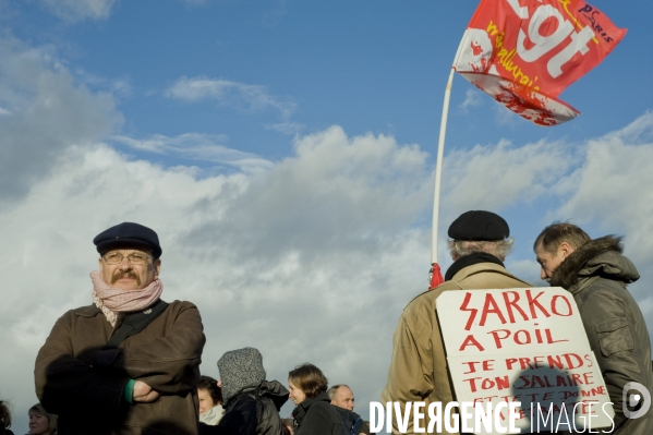 Manifestation intersyndicale contre le plan d austérité.