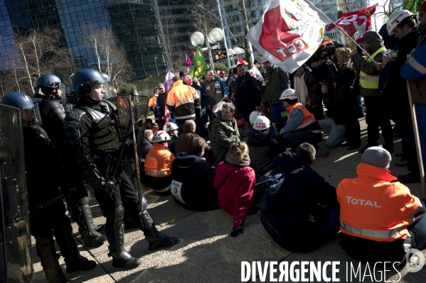 Manifestation des salariés de la raffinerie Total de Dunkerque.