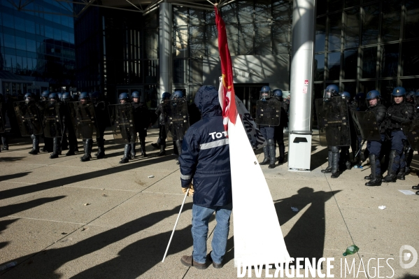 Manifestation des salariés de la raffinerie Total de Dunkerque.