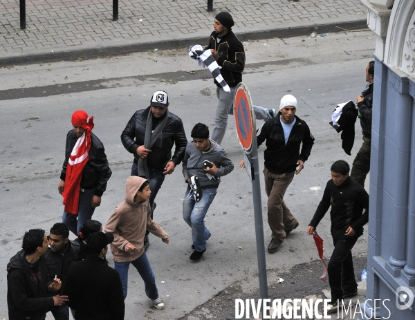 Pillages milices et lynchages a tunis