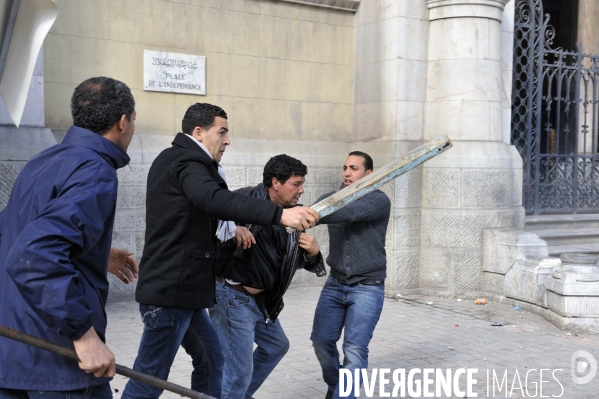 Pillages milices et lynchages a tunis