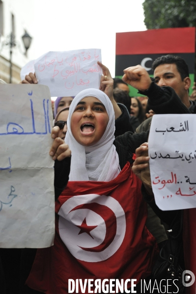 Solidarite des tunisiens envers le peuple libyen