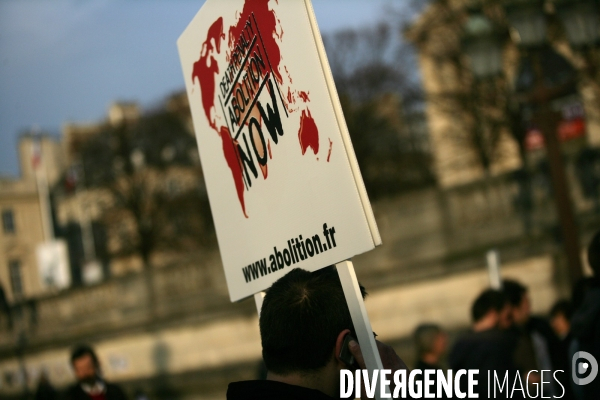 Rassemblement Parisien place de la concorde contre la peine de mort et en faveur de Hank Skinner prisonnier