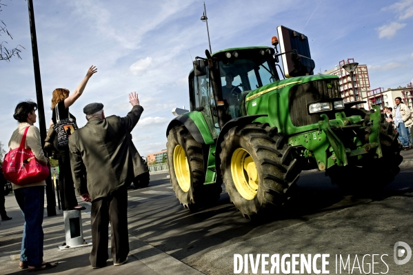 Les céréaliers manifestent dans Paris.