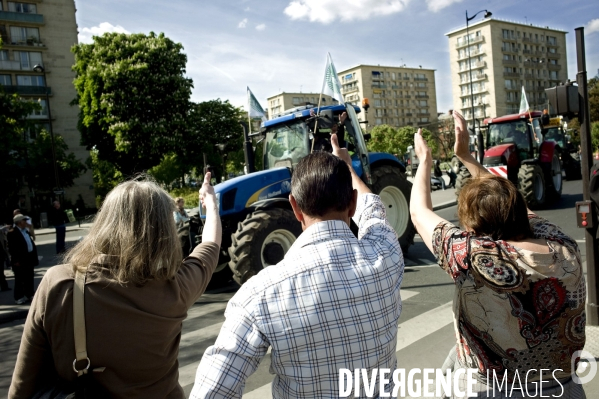 Les céréaliers manifestent dans Paris.