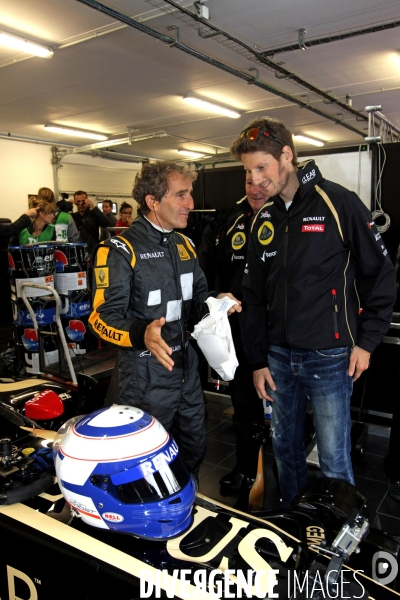 Alain Prost pilote une F1 Red Bull Renault, au circuit Paul Ricard.
