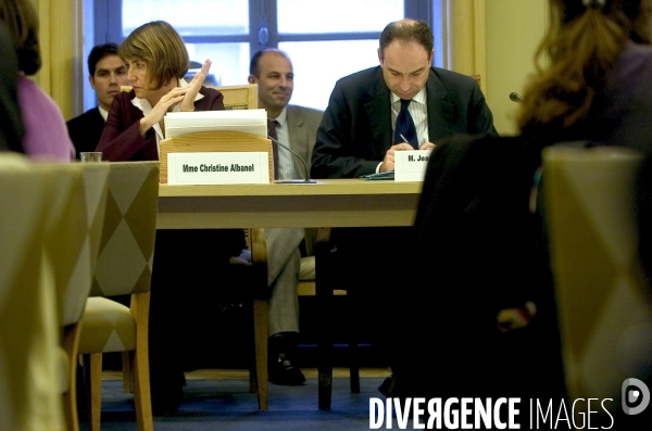 Christine Albanel et Eric Woerth devant la Commission spéciale de l audiovisuel.