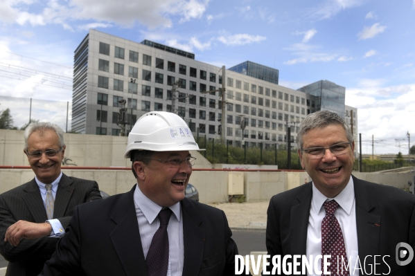 Pose de la premiere pierre de l ecole de formation des barreaux