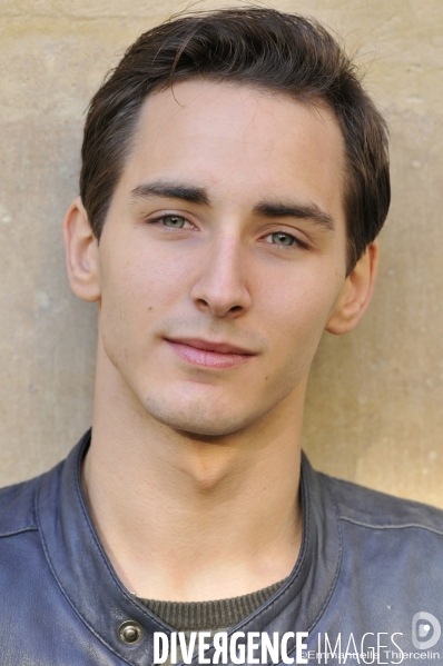 Comédiens : Geoffrey PIET comédien français. Actor :  PIET Geoffrey, french actor.