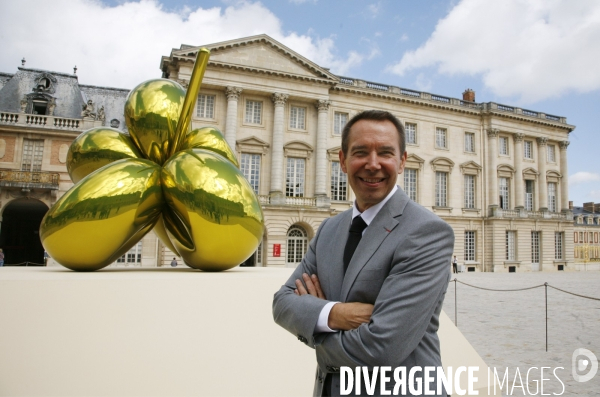 Exposition de l artiste New-Yorkais Jeff Koons dans les appartements royaux et les jardins du Chateau de Versailles