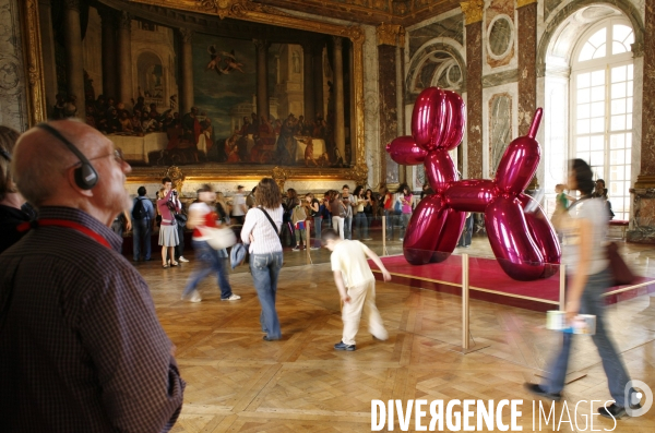 Exposition de l artiste New-Yorkais Jeff Koons dans les appartements royaux et les jardins du Chateau de Versailles