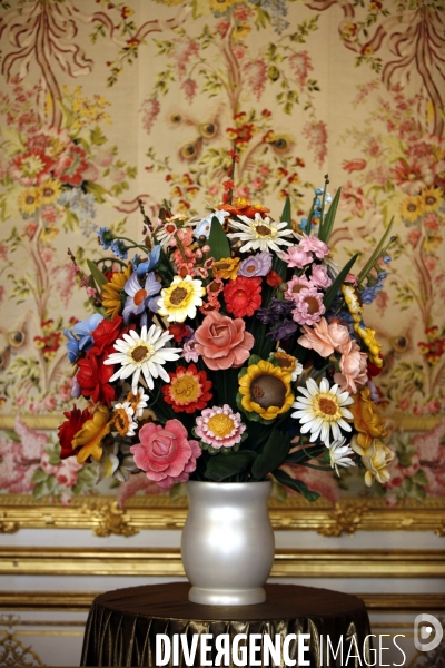 Exposition de l artiste New-Yorkais Jeff Koons dans les appartements royaux et les jardins du Chateau de Versailles