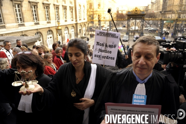 Manifestation des magistrats et des avocats contre la reforme de la procedure penale