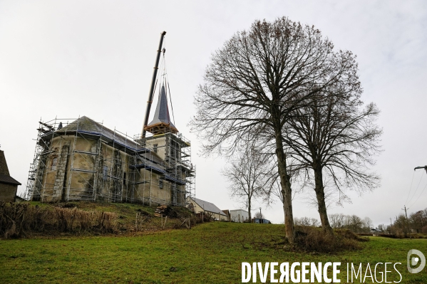 L église change de clocher.