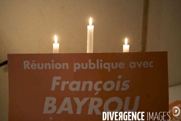 Francois Bayrou en Campagne a  Perpignan