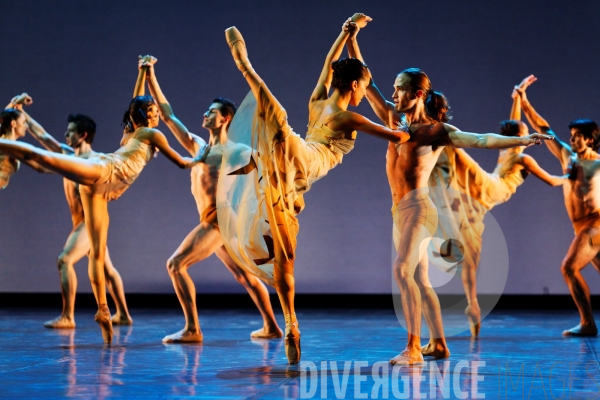 Les Quatre Saisons, chorégraphie Mauro Bigonzetti - Grands Ballets Canadiens de Montréal