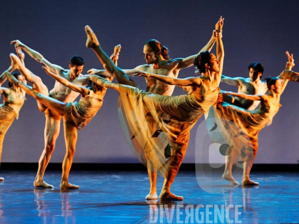 Les Quatre Saisons, chorégraphie Mauro Bigonzetti - Grands Ballets Canadiens de Montréal