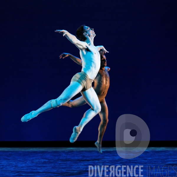 Les Quatre Saisons, chorégraphie Mauro Bigonzetti - Grands Ballets Canadiens de Montréal