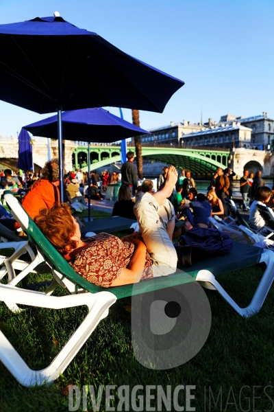 Un pique-nique géant pour ouvrir Paris Plages 2008