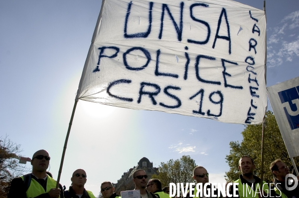 Les policiers manifestent pour l augmentation de leur pouvoir d achat.