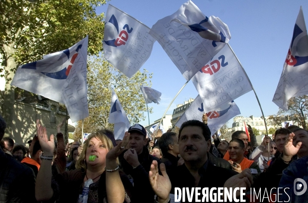 Les policiers manifestent pour l augmentation de leur pouvoir d achat.