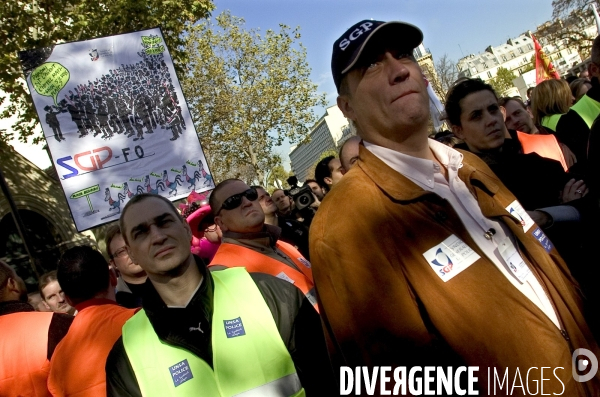 Les policiers manifestent pour l augmentation de leur pouvoir d achat.